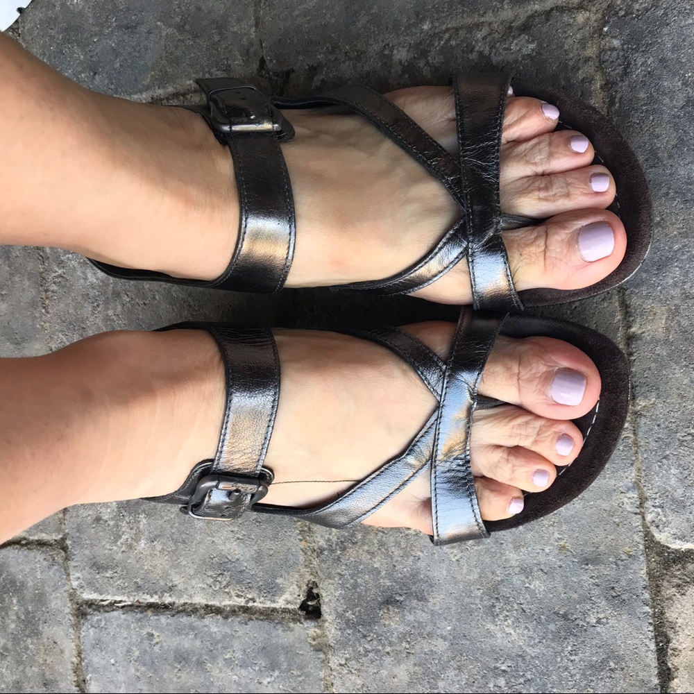 Donald J Pliner Metallic Wedges